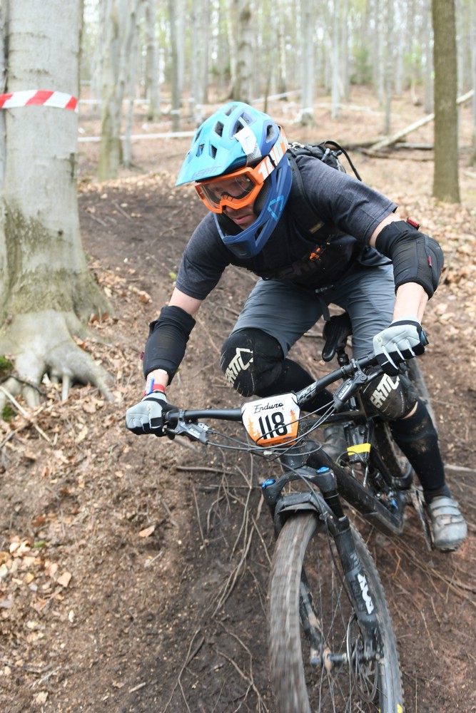 Náhled obrázku: 2023-1937-Enduro-TU-nedele-118.JPG