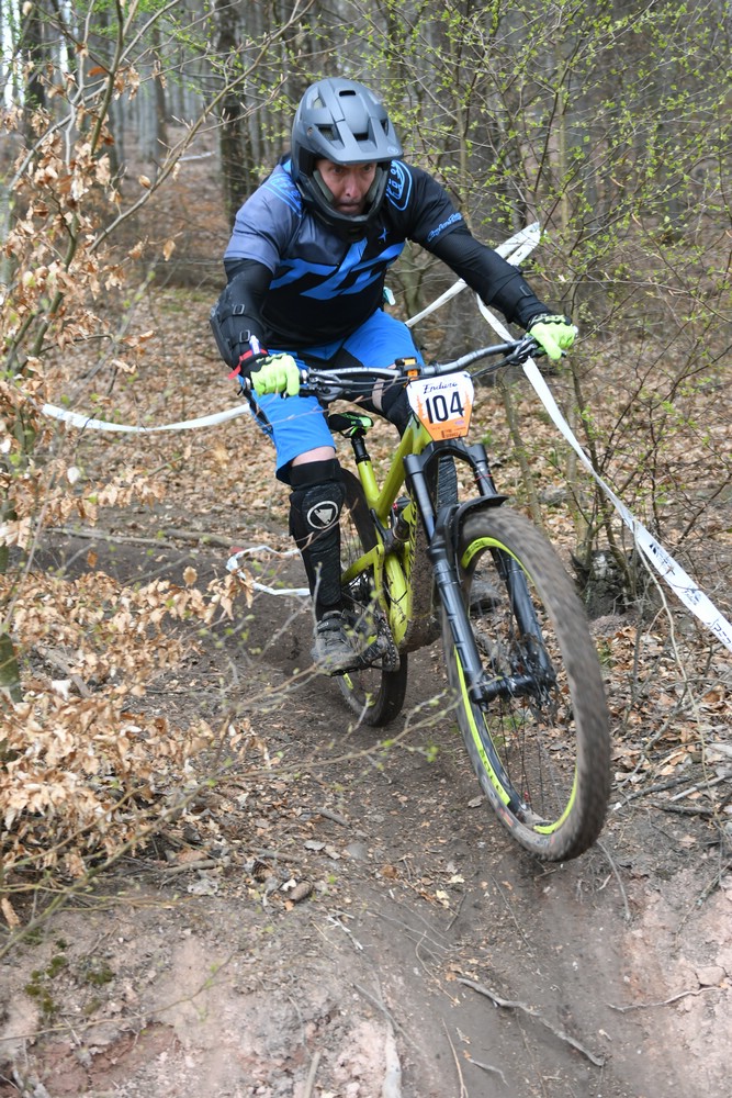 Náhled obrázku: 2023-1955-Enduro-TU-nedele-104.JPG
