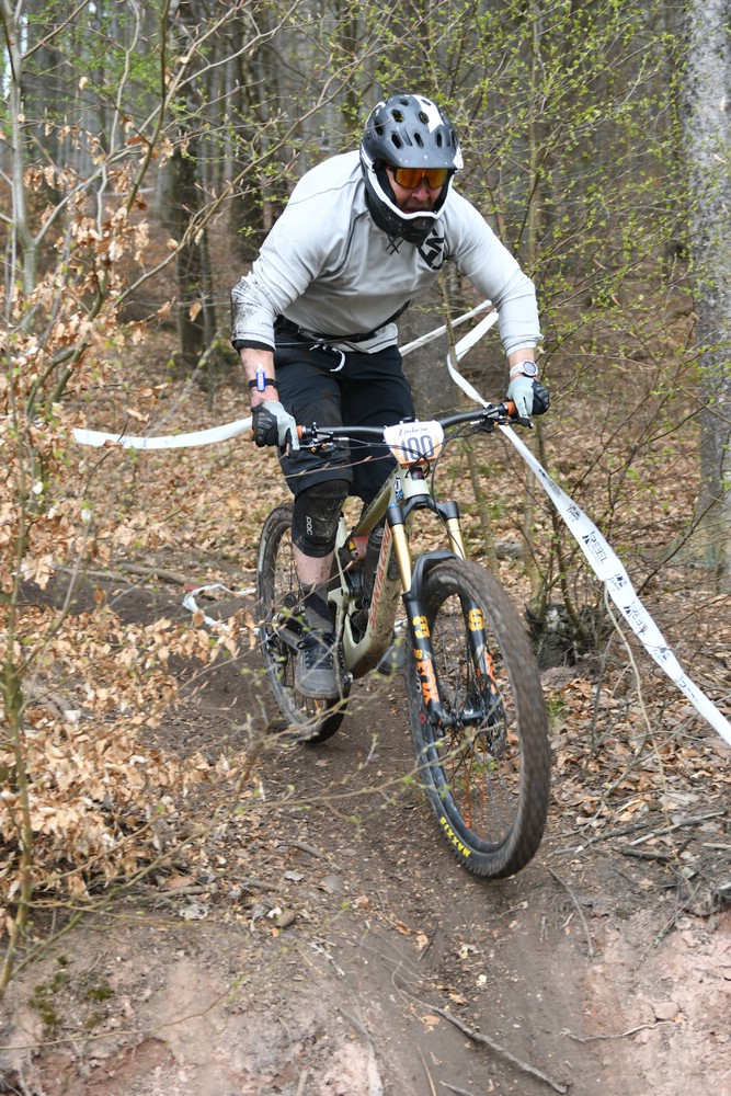 Náhled obrázku: 2023-1963-Enduro-TU-nedele-100.JPG