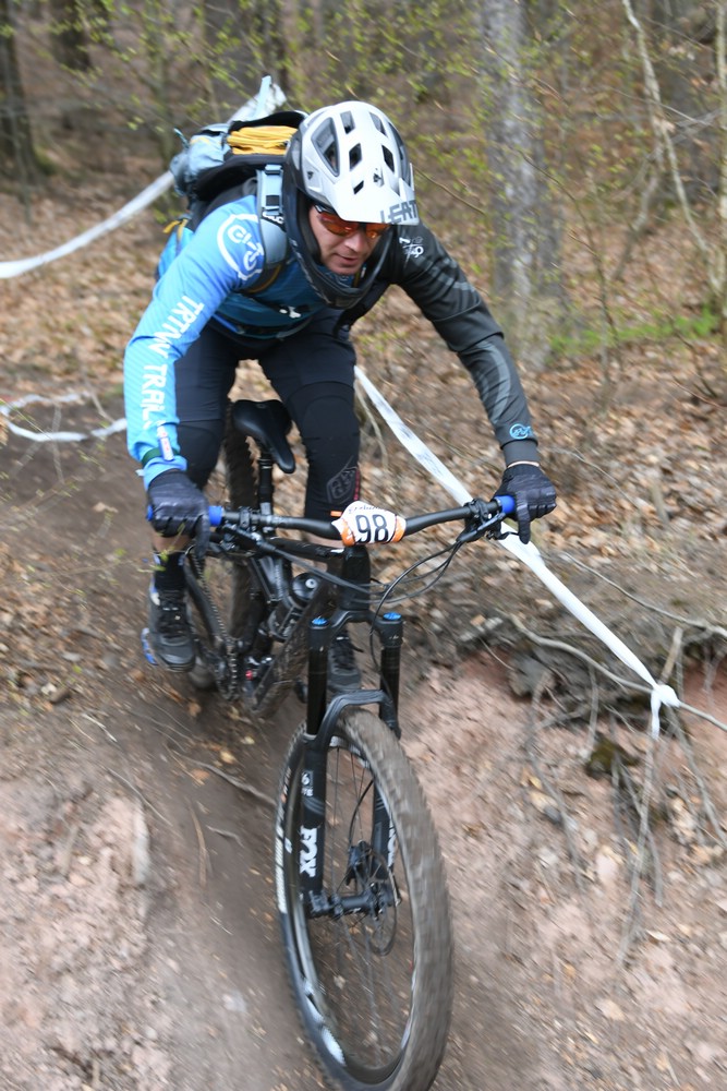 Náhled obrázku: 2023-1967-Enduro-TU-nedele-98.JPG