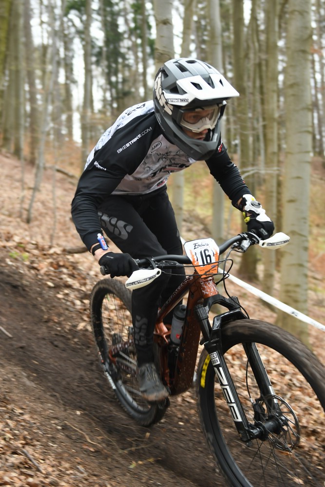 Náhled obrázku: 2023-2115-Enduro-TU-nedele-16.JPG