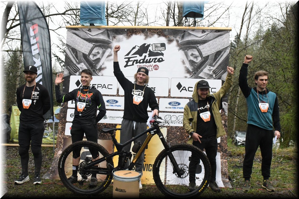 Náhled obrázku: 2023-2041-Enduro-TU-nedele.JPG