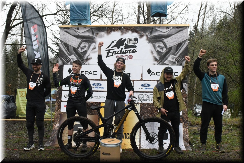 Náhled obrázku: 2023-2042-Enduro-TU-nedele.JPG