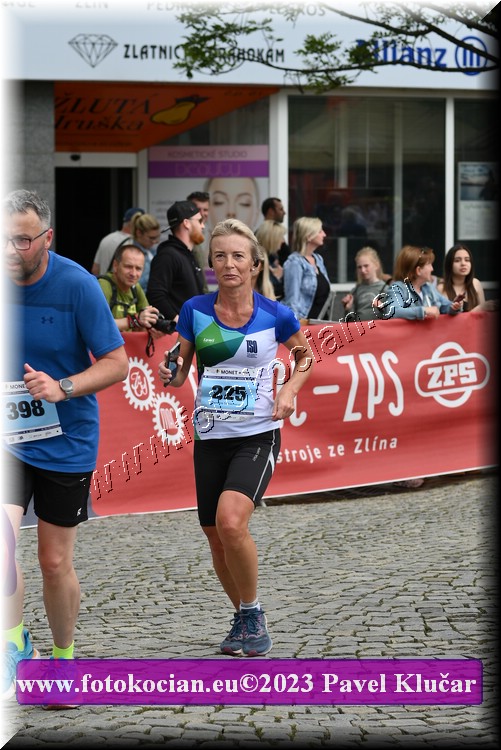 Náhled obrázku: 2023-4953-Zlin-225.JPG