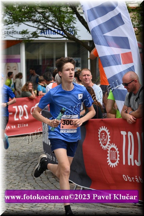 Náhled obrázku: 2023-6069-Zlin-3003.JPG