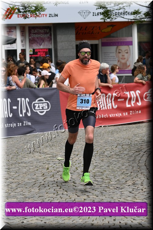 Náhled obrázku: 2023-6094-Zlin-310.JPG