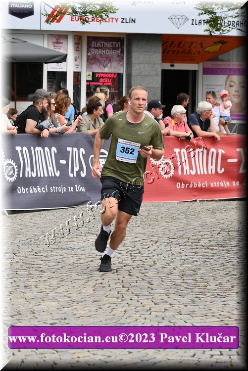 Náhled obrázku: 2023-6270-Zlin-352.JPG