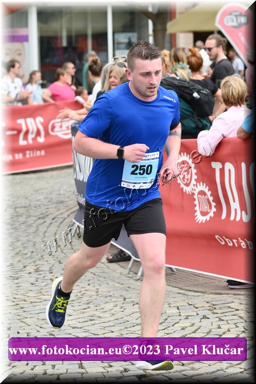 Náhled obrázku: 2023-6582-Zlin-250.JPG