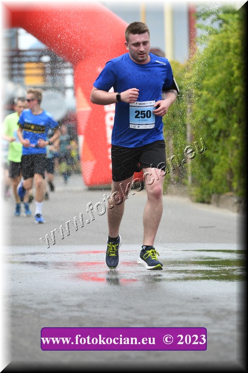 Náhled obrázku: 2023-1422-Zlin-250.JPG