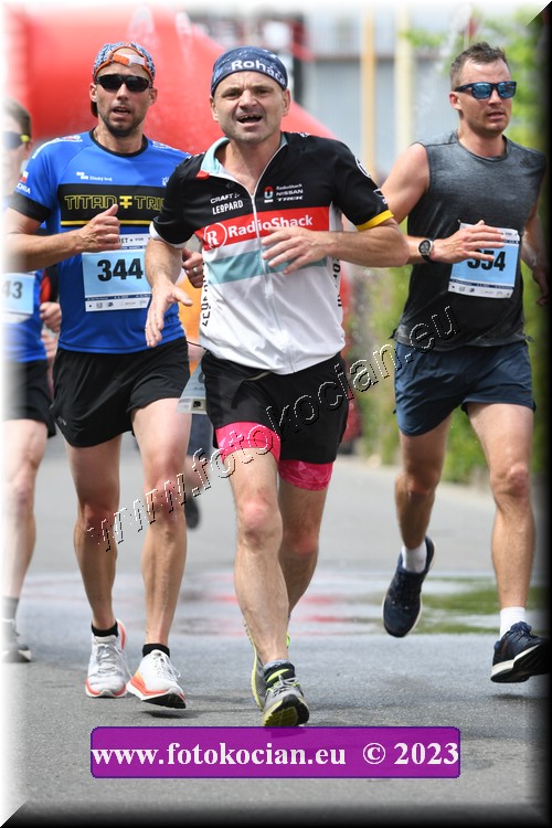 Náhled obrázku: 2023-2220-Zlin-354,344.JPG