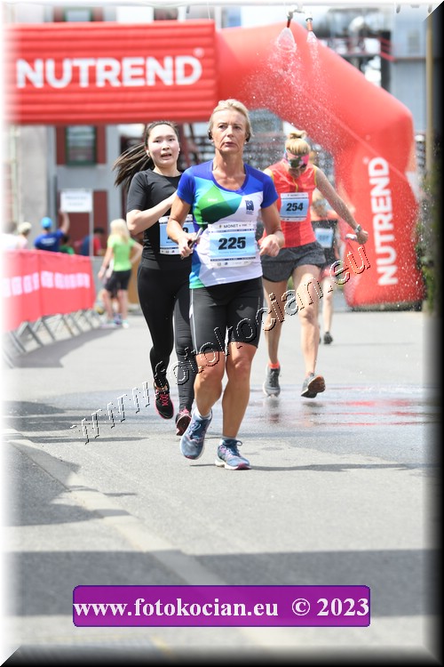 Náhled obrázku: 2023-2701-Zlin-225.JPG