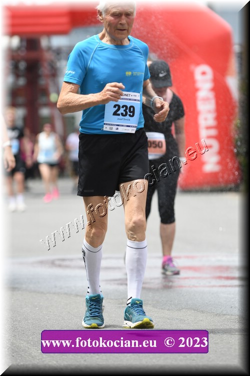 Náhled obrázku: 2023-2865-Zlin-239.JPG