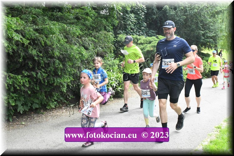 Náhled obrázku: 2023-3251-Zlin-326,327.JPG