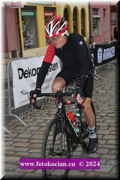 Náhled obrázku: 2024-1326-Sudety-tour-Broumov.JPG