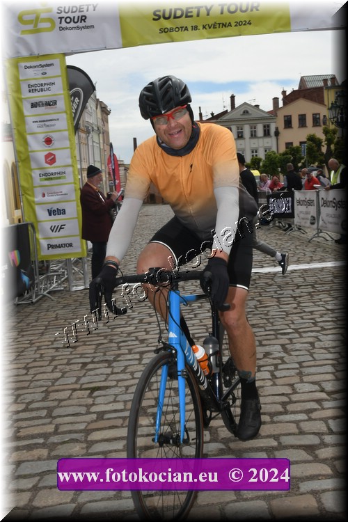 Náhled obrázku: 2024-1384-Sudety-tour-Broumov.JPG