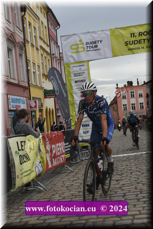 Náhled obrázku: 2024-1406-Sudety-tour-Broumov.JPG