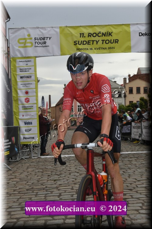 Náhled obrázku: 2024-1409-Sudety-tour-Broumov.JPG