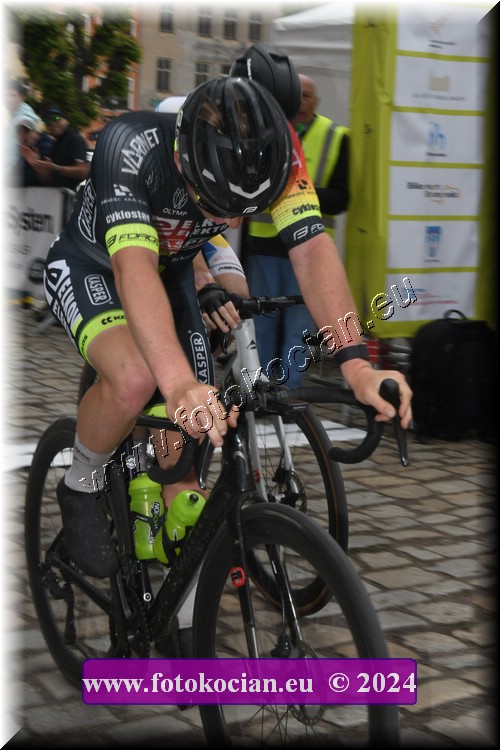 Náhled obrázku: 2024-1413-Sudety-tour-Broumov.JPG