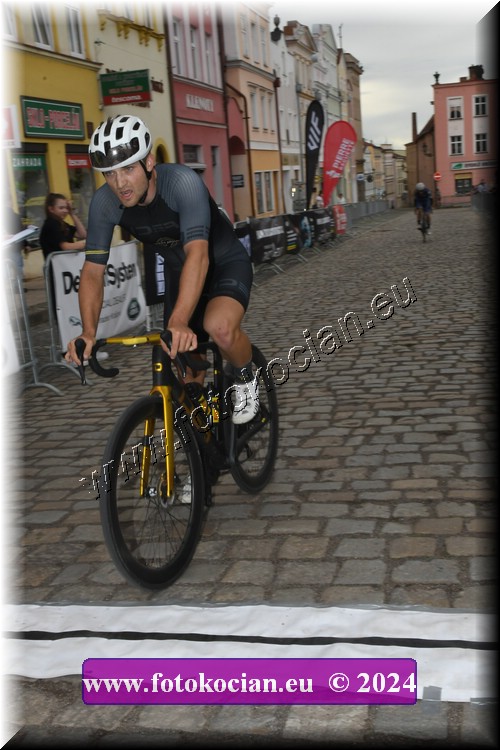 Náhled obrázku: 2024-1424-Sudety-tour-Broumov.JPG