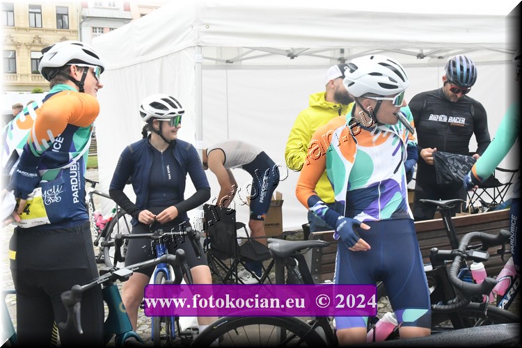 Náhled obrázku: 2024-1573-Sudety-tour-Broumov.JPG