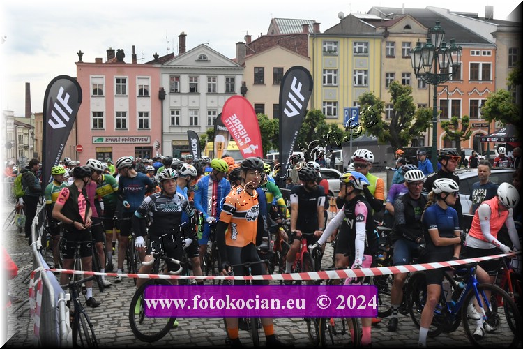 Náhled obrázku: 2024-1217-Sudety-tour-Broumov.JPG