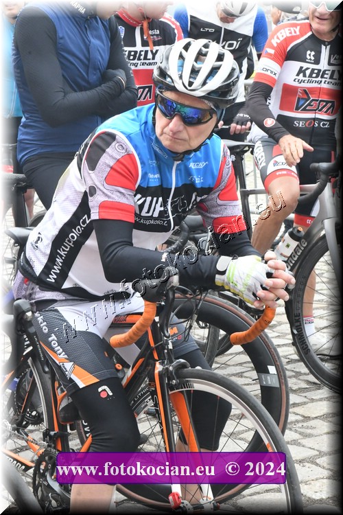 Náhled obrázku: 2024-1230-Sudety-tour-Broumov.JPG