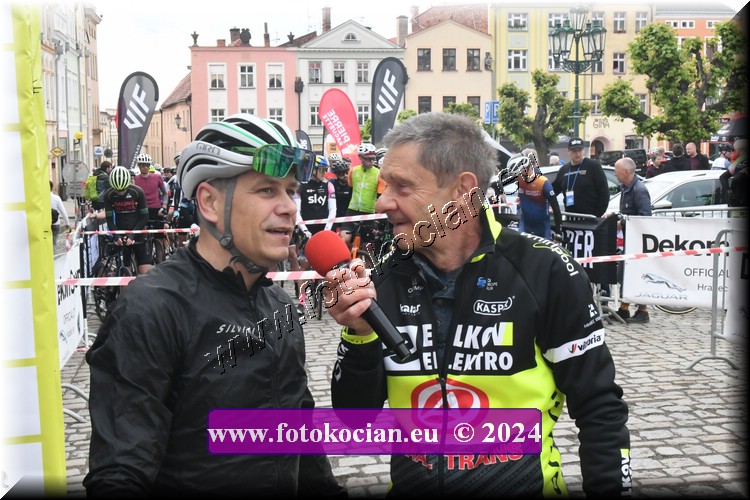 Náhled obrázku: 2024-1235-Sudety-tour-Broumov.JPG