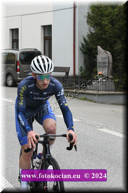 Náhled obrázku: 2024-1022-Sudety-tour-Broumov.JPG