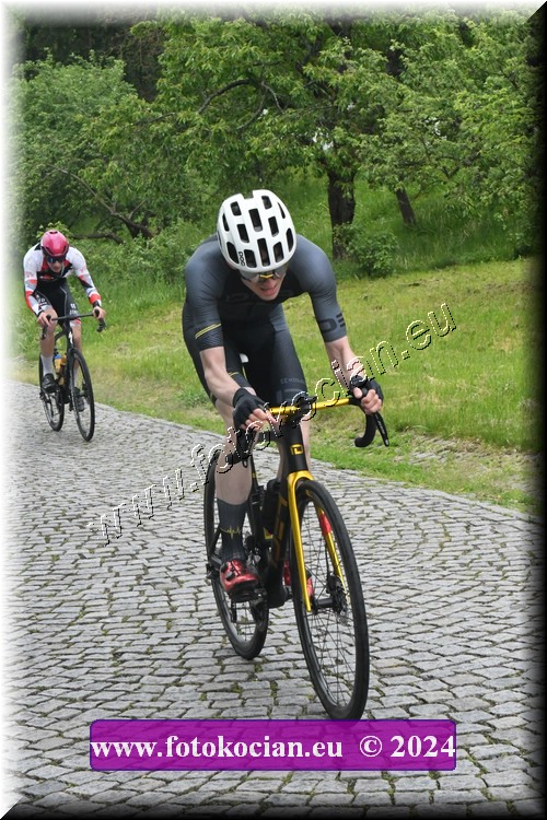 Náhled obrázku: 2024-1034-Sudety-tour-Broumov.JPG