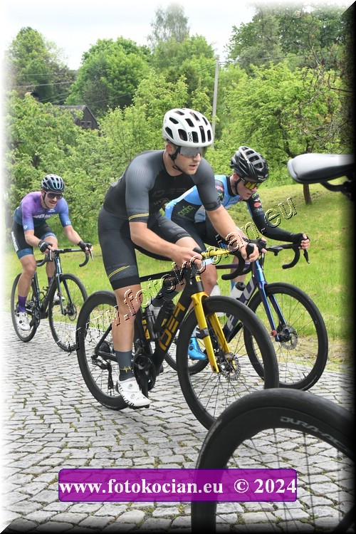 Náhled obrázku: 2024-1040-Sudety-tour-Broumov.JPG