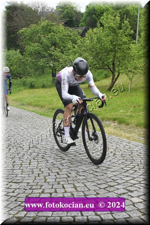 Náhled obrázku: 2024-1044-Sudety-tour-Broumov.JPG