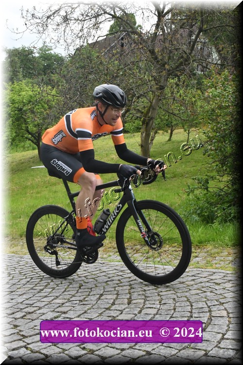 Náhled obrázku: 2024-1057-Sudety-tour-Broumov.JPG