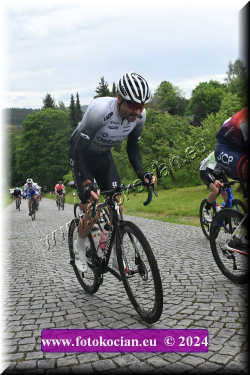 Náhled obrázku: 2024-1077-Sudety-tour-Broumov.JPG