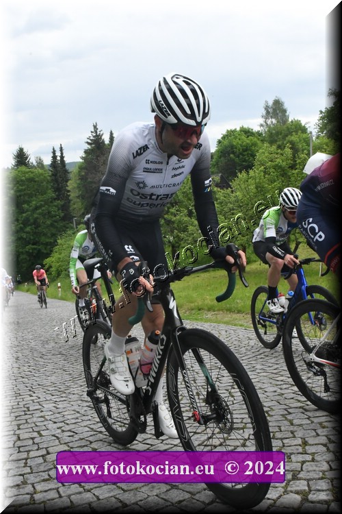 Náhled obrázku: 2024-1078-Sudety-tour-Broumov.JPG