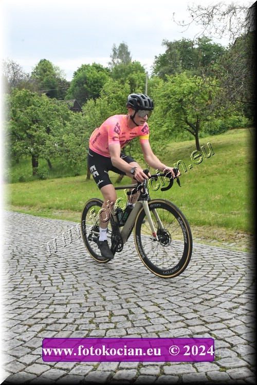 Náhled obrázku: 2024-1085-Sudety-tour-Broumov.JPG