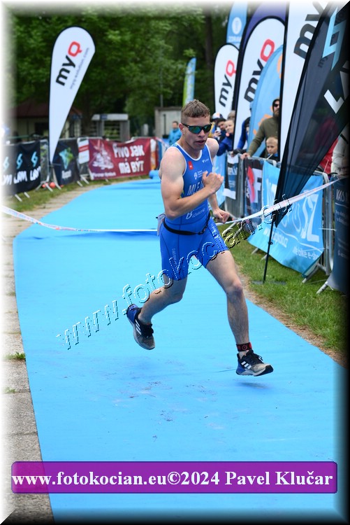 Náhled obrázku: 2024-3408-Podebradsky-triatlon-.JPG