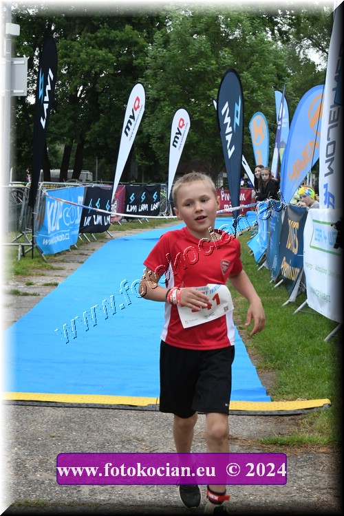 Náhled obrázku: 2024-1240-Podebradsky-triatlon-.JPG