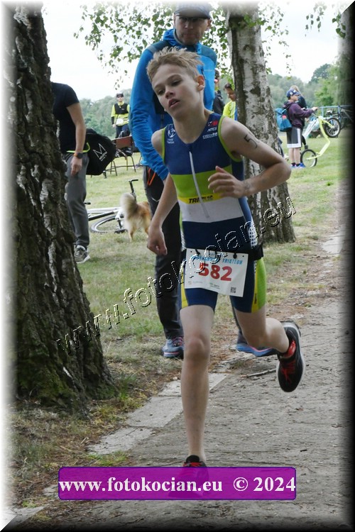 Náhled obrázku: 2024-1249-Podebradsky-triatlon-.JPG