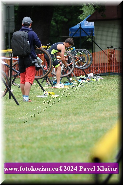 Náhled obrázku: 2024-3460-Podebradsky-triatlon-.JPG