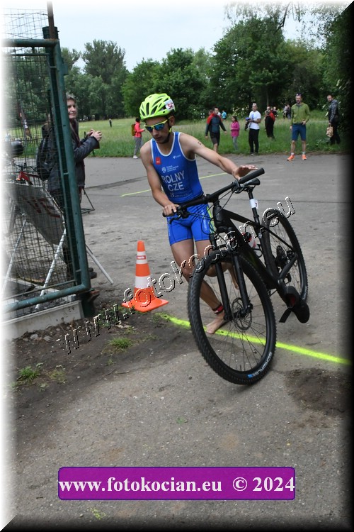 Náhled obrázku: 2024-1281-Podebradsky-triatlon-.JPG