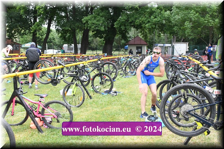 Náhled obrázku: 2024-1290-Podebradsky-triatlon-.JPG
