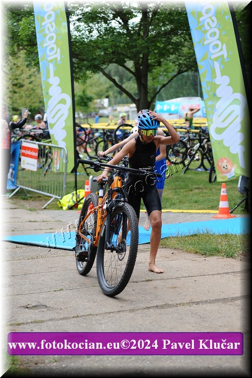 Náhled obrázku: 2024-3206-Podebradsky-triatlon-.JPG