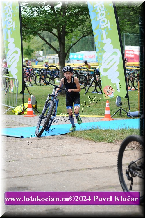 Náhled obrázku: 2024-3209-Podebradsky-triatlon-.JPG