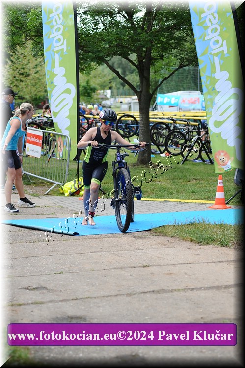 Náhled obrázku: 2024-3210-Podebradsky-triatlon-.JPG