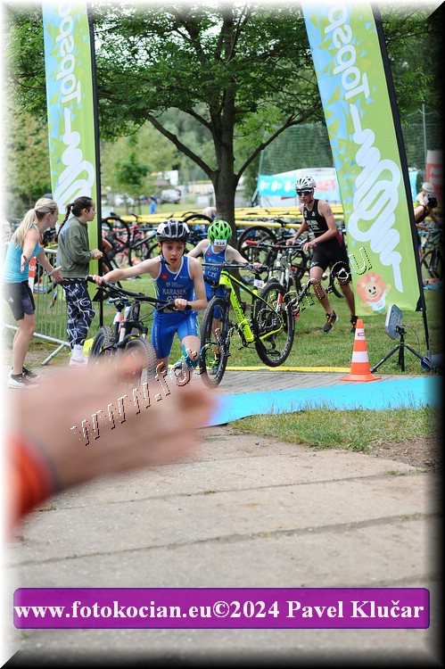 Náhled obrázku: 2024-3220-Podebradsky-triatlon-.JPG