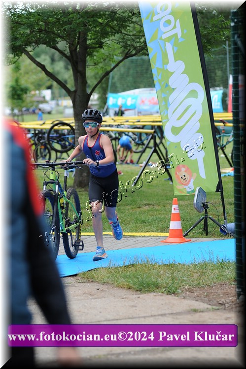 Náhled obrázku: 2024-3238-Podebradsky-triatlon-.JPG