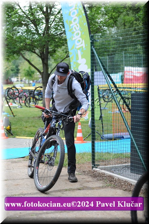 Náhled obrázku: 2024-3253-Podebradsky-triatlon-.JPG