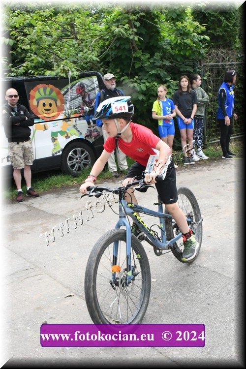 Náhled obrázku: 2024-1145-Podebradsky-triatlon-.JPG