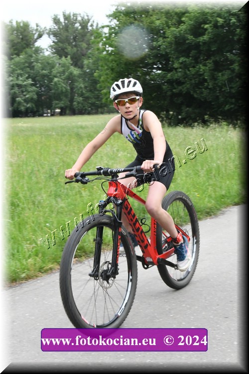 Náhled obrázku: 2024-1150-Podebradsky-triatlon-.JPG