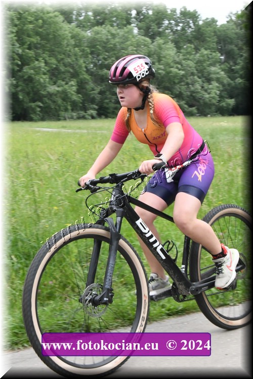 Náhled obrázku: 2024-1158-Podebradsky-triatlon-.JPG